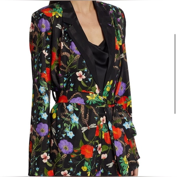 NWT L'Agence Ciara Robe Top Black Multi Botanical Snake Floral Black Size Medium - Picture 3 of 8